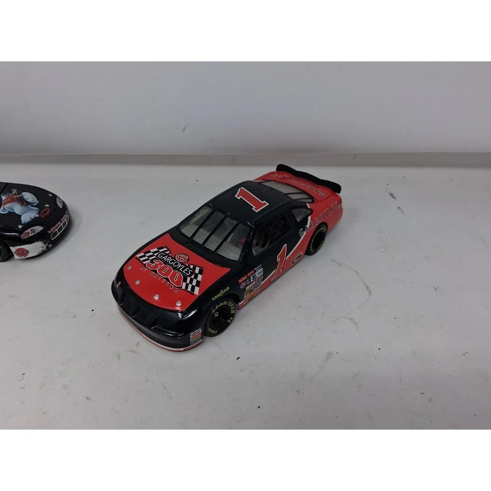 1:24 Action Dale Earnhardt/Coca Cola 1998 Monte Carlo + 1997 Gargoyles Pontiac H